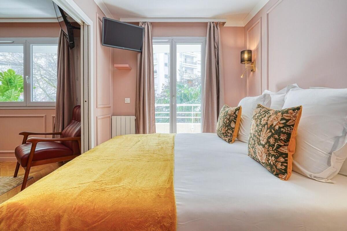קורבוו Melody Suite In Paris מראה חיצוני תמונה