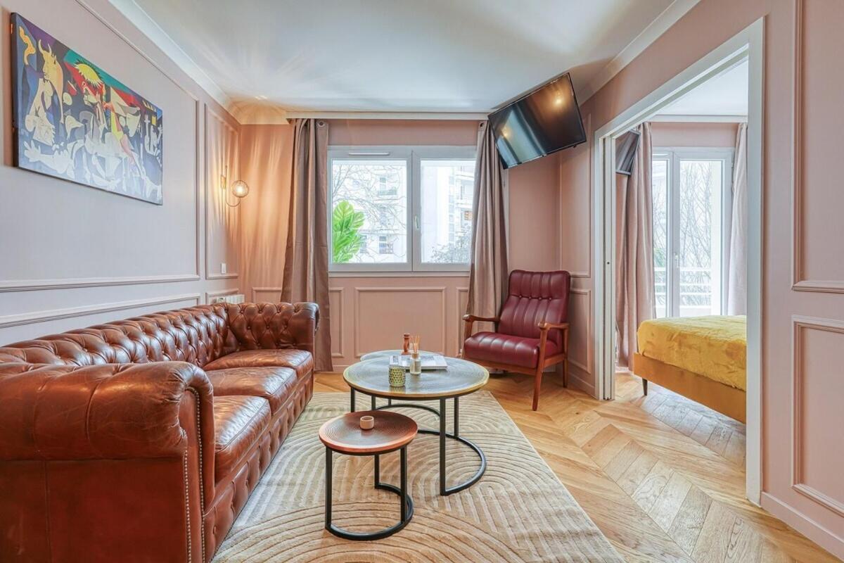 קורבוו Melody Suite In Paris מראה חיצוני תמונה