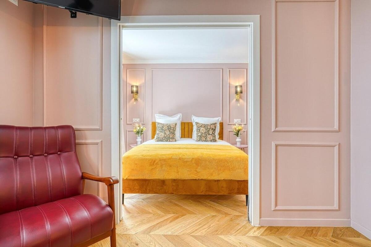 קורבוו Melody Suite In Paris מראה חיצוני תמונה